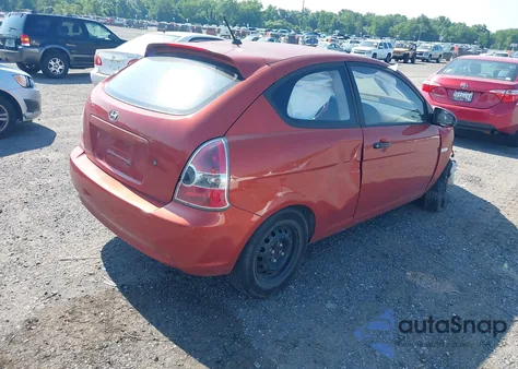 2008 Hyundai Accent Gs z USA, uszkodzony, nr VIN KMHCM36C38U070046